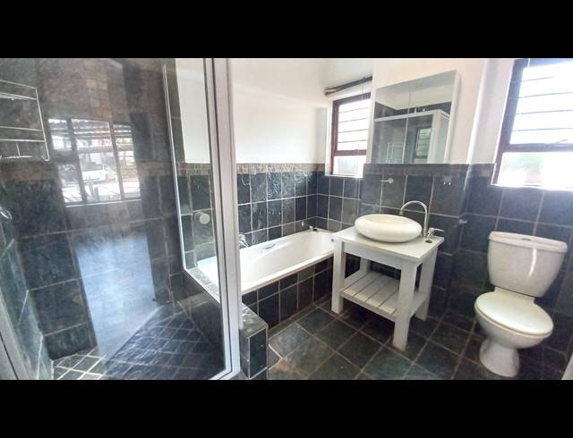 3 BEDROOM APARTMENT FOR SALE IN FERNDALE